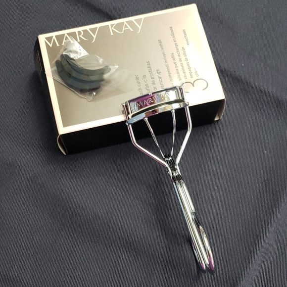 Mary Kay Eyelash Curler